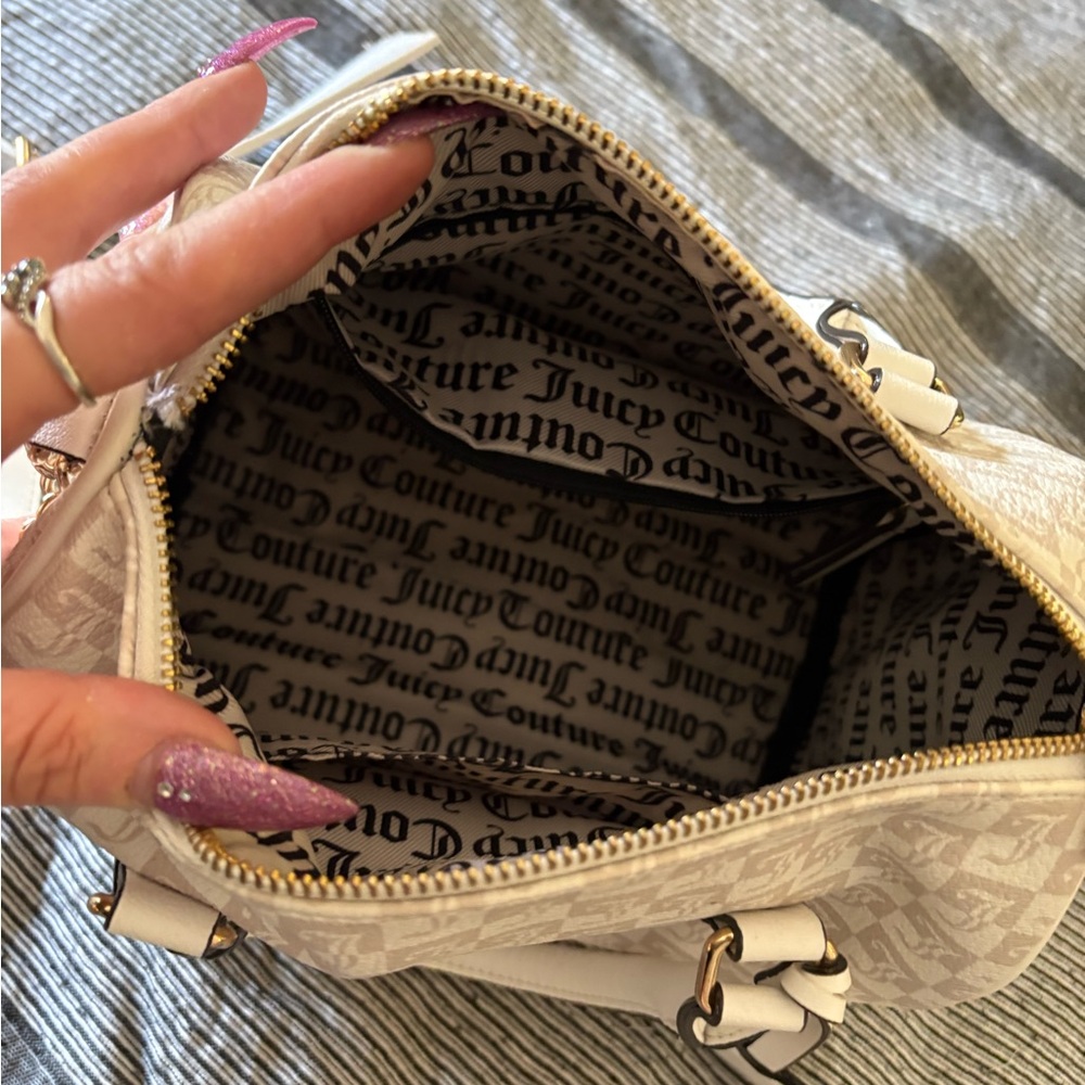 Juicy Couture Cream Satchel with Minimalist Design - Picture 2 of 4